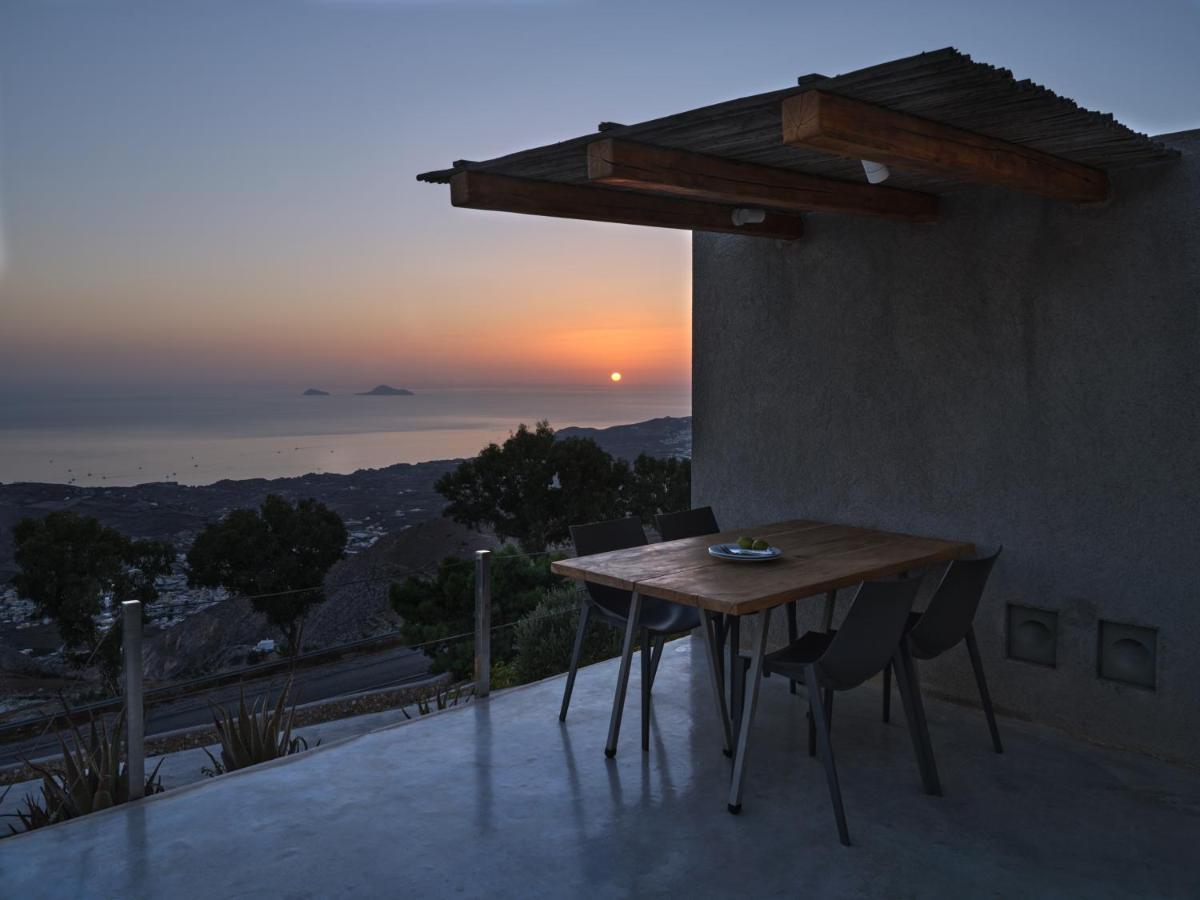 Апартаменти Santorini Heights Pyrgos Kallistis Екстер'єр фото