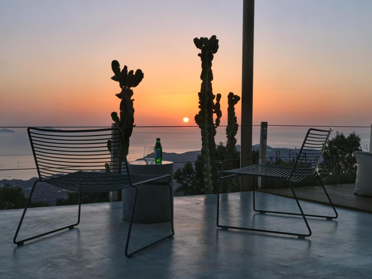 Апартаменти Santorini Heights Pyrgos Kallistis Екстер'єр фото