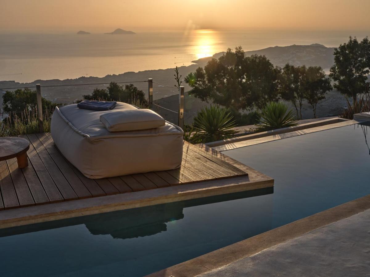Апартаменти Santorini Heights Pyrgos Kallistis Екстер'єр фото